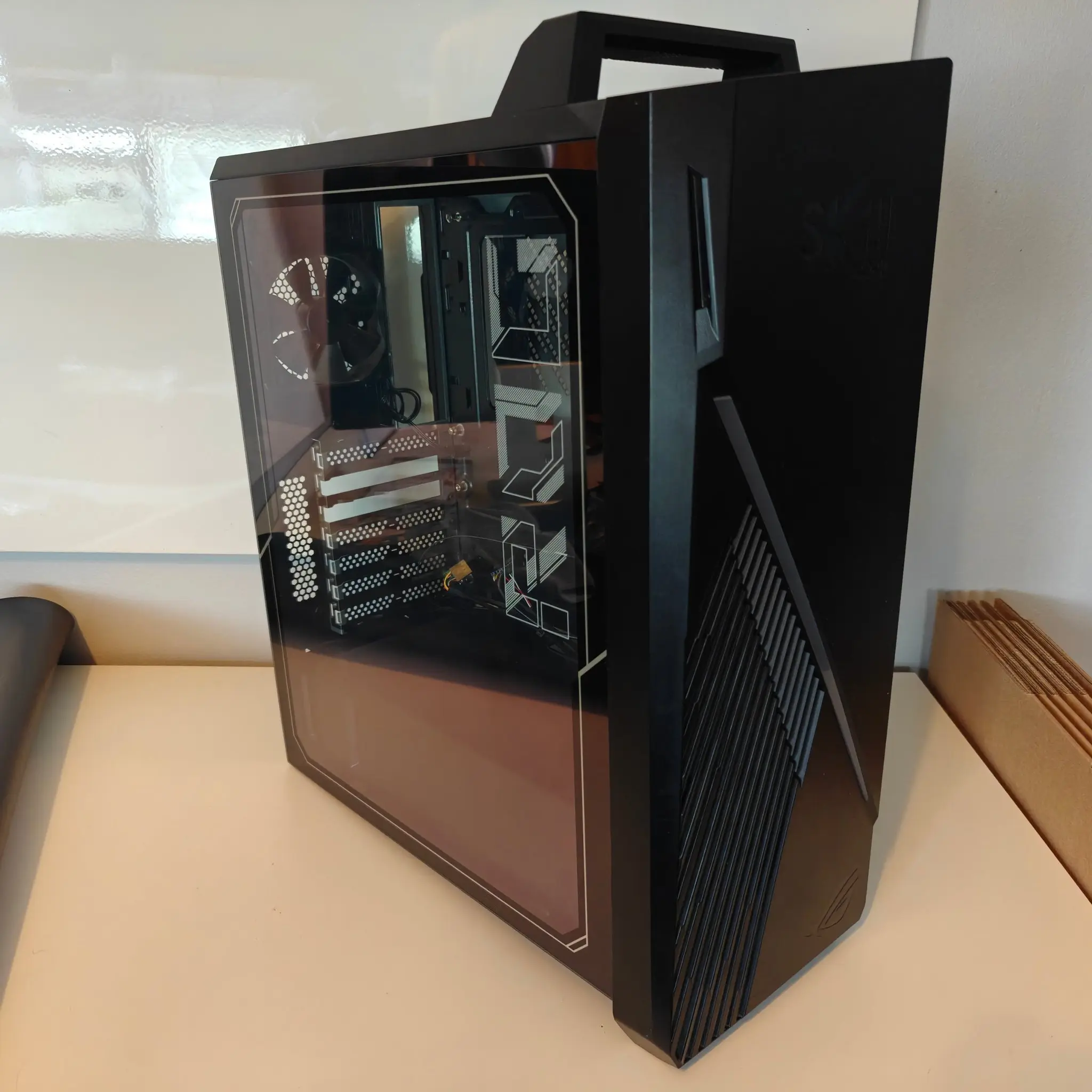 Asus SKILLKORP Asus ROG datorchassi (ATX)