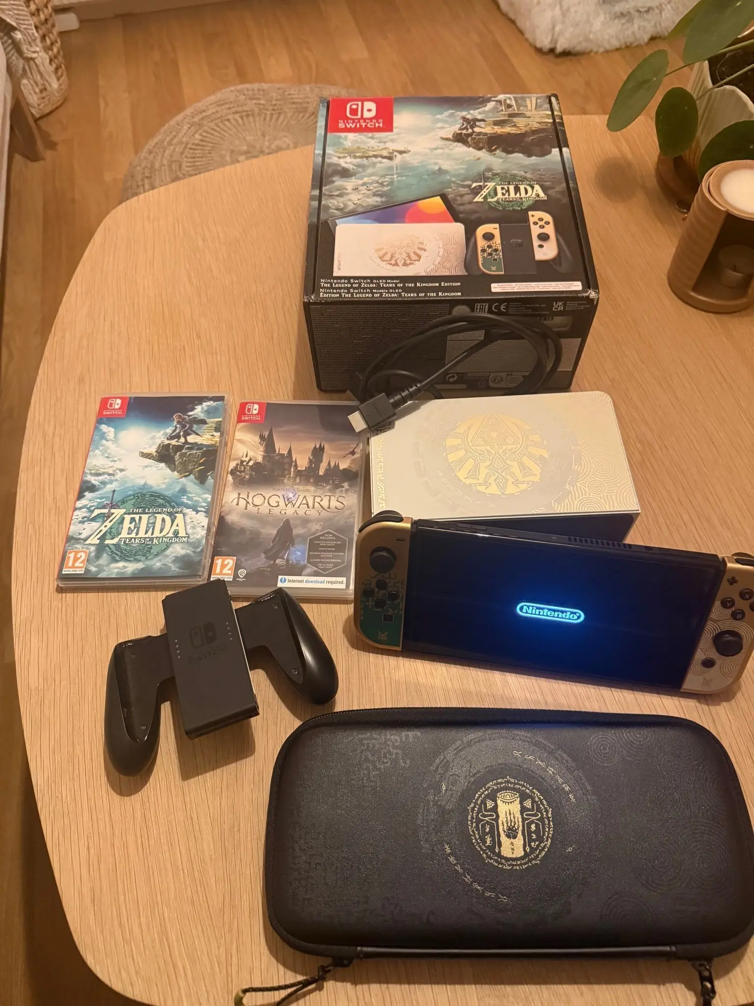 Dell Nintendo Switch OLED Zelda Tears of the Kingdom Edition