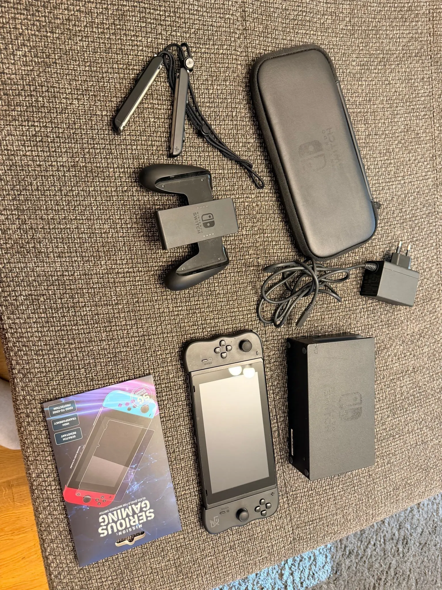 Nintendo Switch med tillbehör