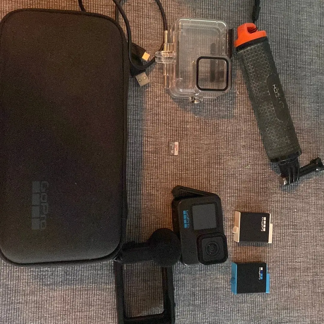 GoPro Hero 10 Black med tillbehör